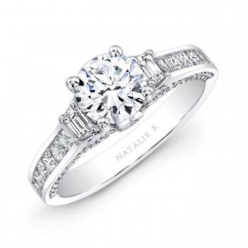 18k White Gold Trapezoid Diamond Side Stone Princess Cut Channel-set Shank Engagement Ring